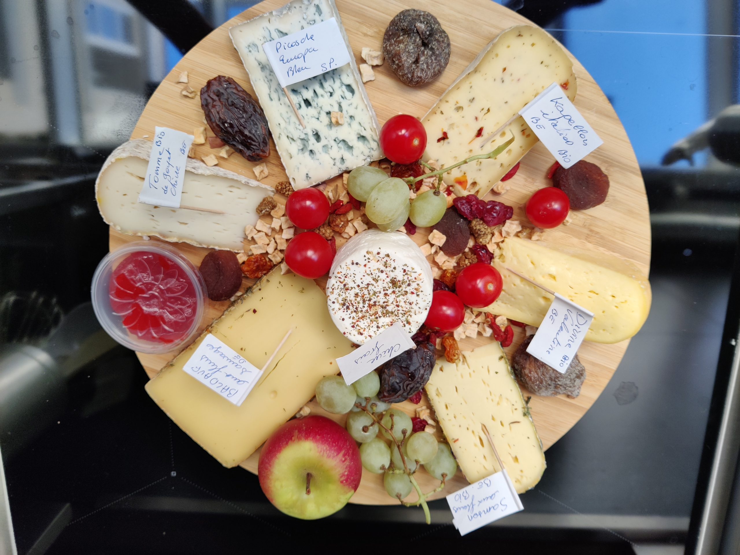 Quelle quantité de fromage par personne pour un plateau ?